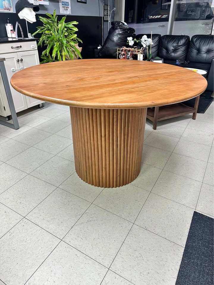 Fluted Wood Round Dining Table
