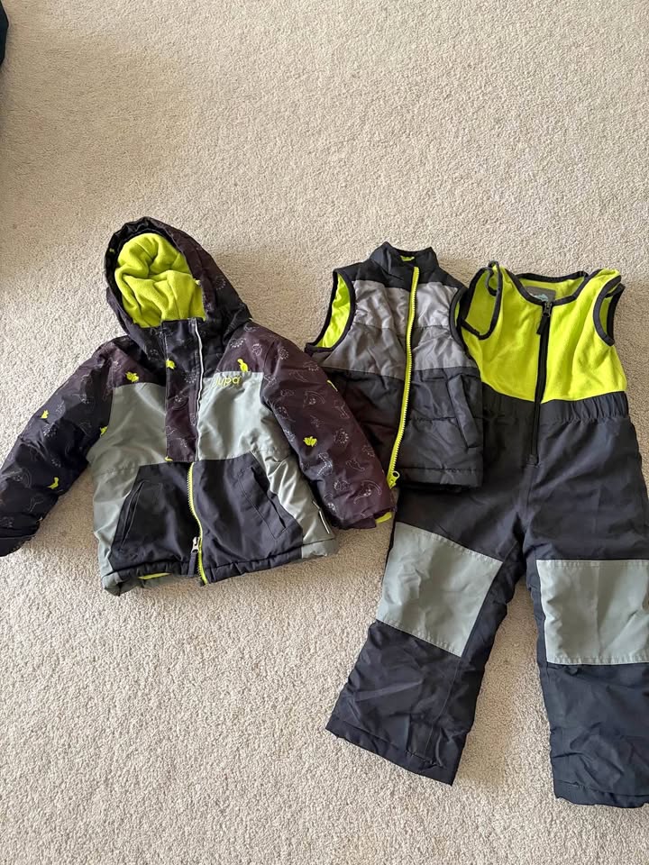 Snowsuit 3 pieces 24 months