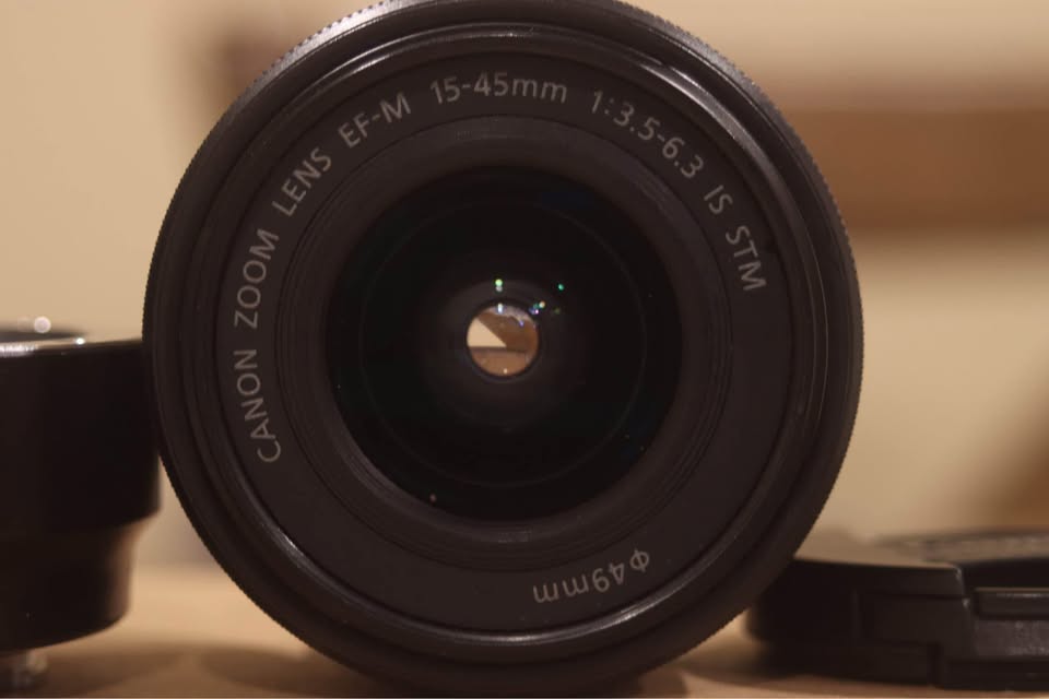 Canon EF-M 15-45mm STM Lens & Adapter - photo 2