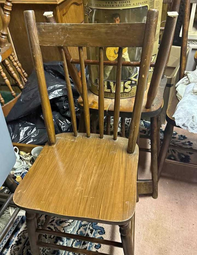 8 antique cozy dining chairs