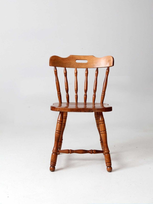 8 antique cozy dining chairs - photo 2