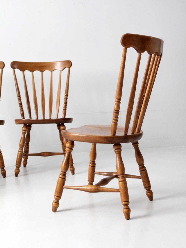 8 antique cozy dining chairs - photo 3