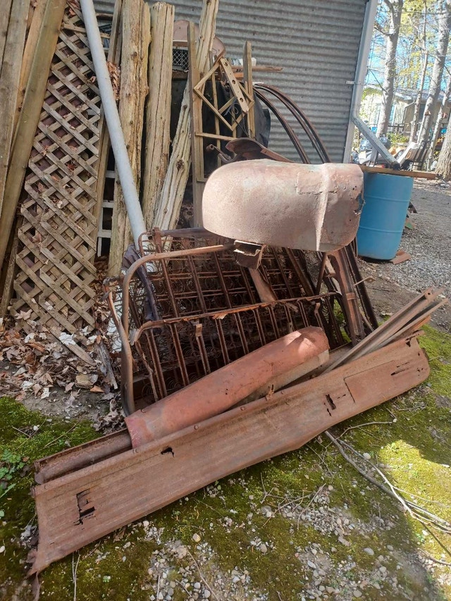 1947 Classic Chevrolet Truck Parts Bundle - photo 3