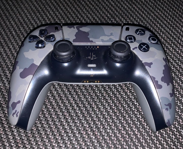 Camo PlayStation 5 Controller - photo 3