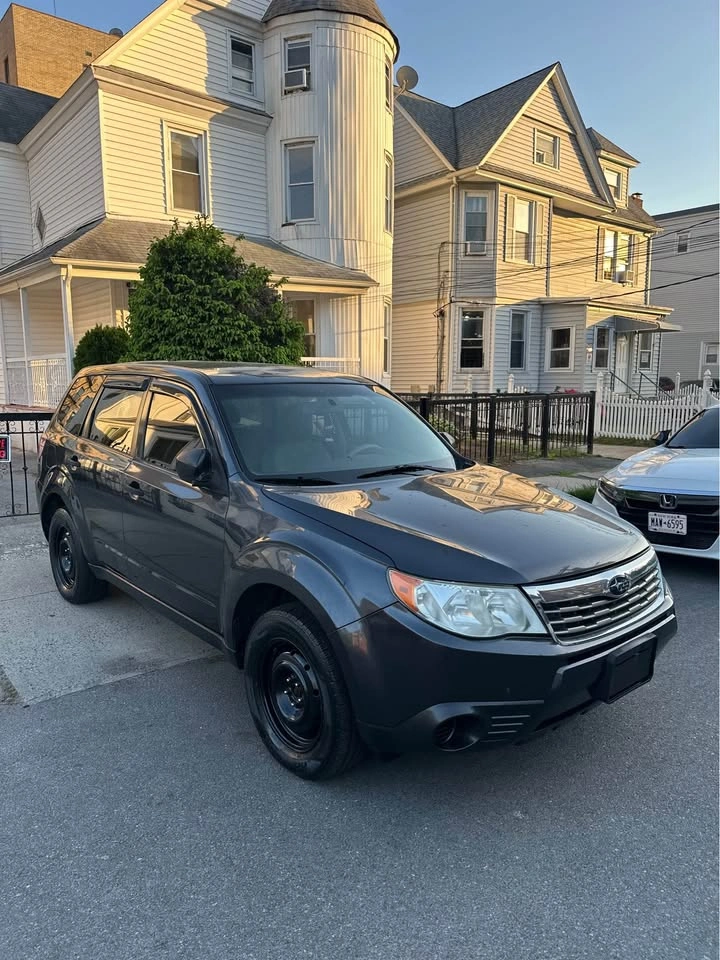 2010 Subaru Forester 2.5X Limited SUV - photo 3