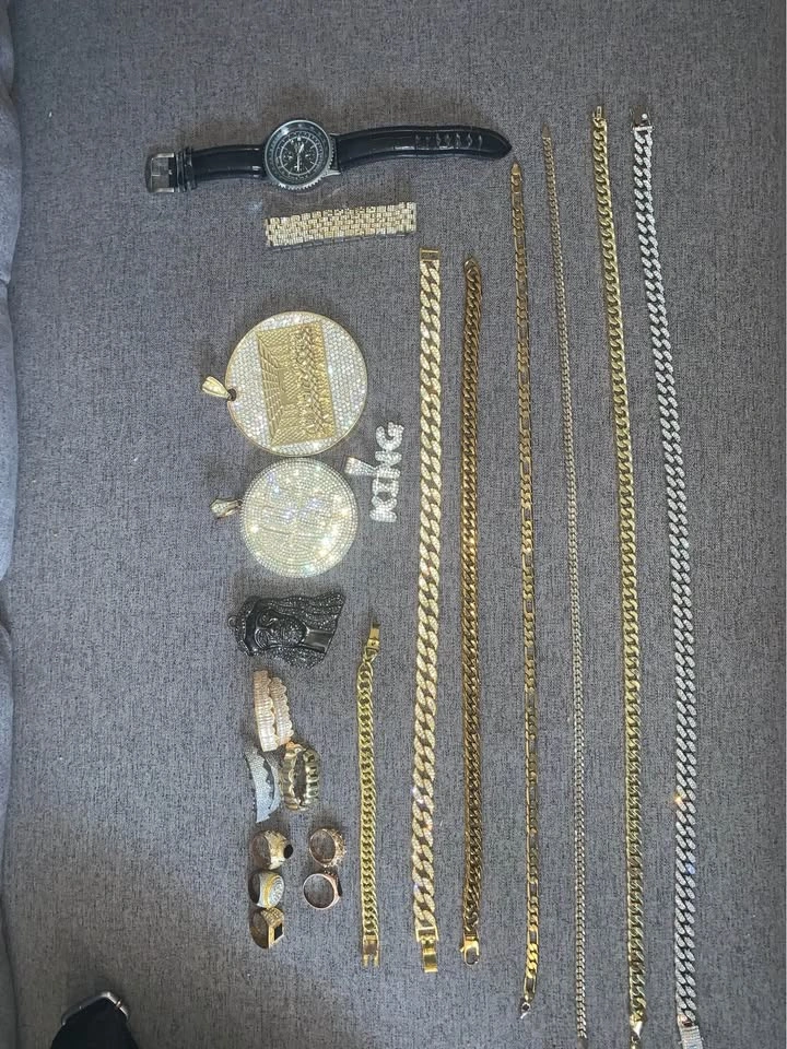 Costume jewelry - photo 2