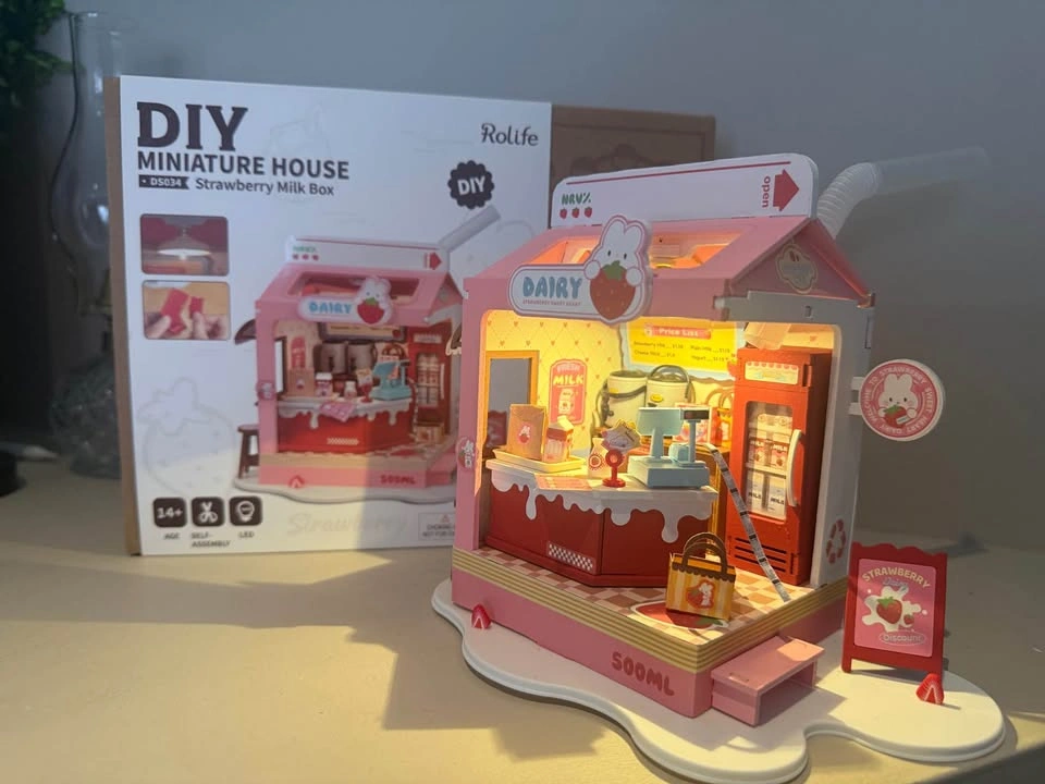 Rolife DIY Miniature House Strawberry Milk Box - photo 2