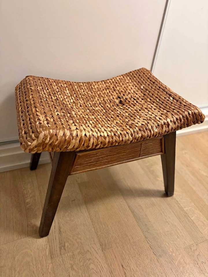 Vintage Woven Seagrass Vanity Stool