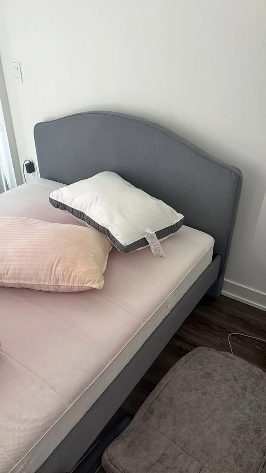 Hauga Bedframe Full/Double bed Size - no boxes