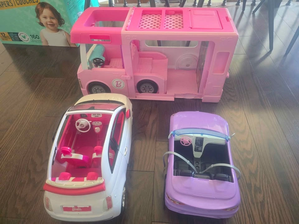 Barbie Dollhouse Bundle – Huge Set! Dollhouse, Camper, Cars & Ac - photo 3