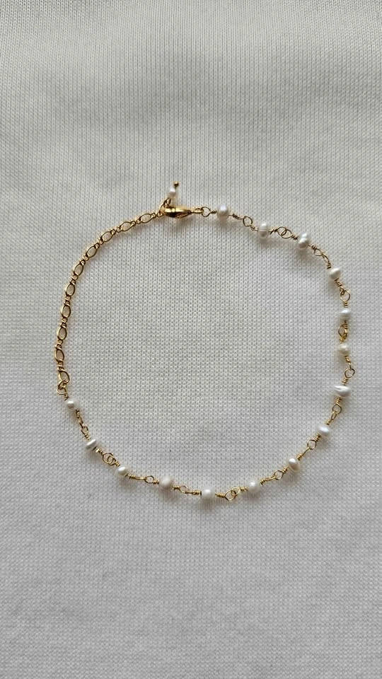 Mini Pearl Bracelet