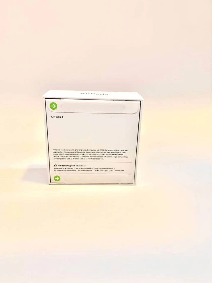 Apple AirPods 4 - photo 3