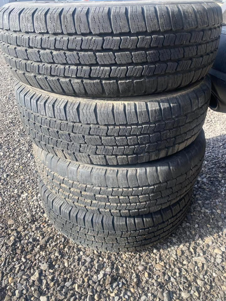 Michelin Radial X P205/75 R15 Tires - photo 2