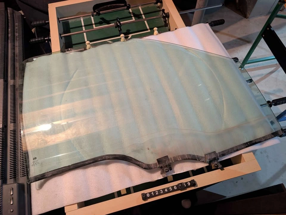 2007 Ford F250/F350 Single Cab Windows - photo 2