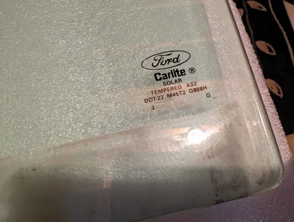 2007 Ford F250/F350 Single Cab Windows - photo 4