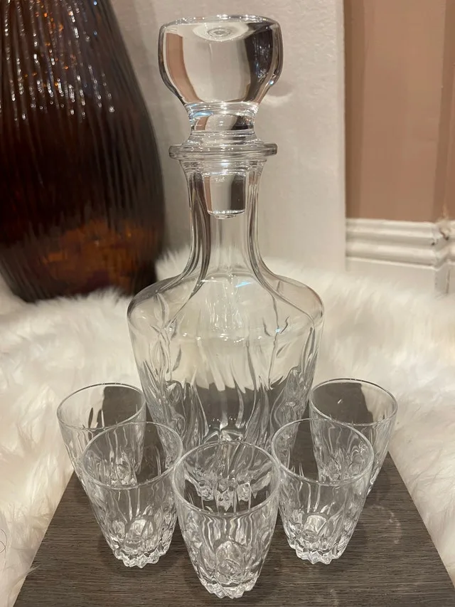 Crystal Decanter with Glasses