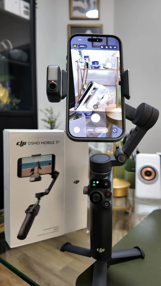 DJI Osmo Mobile 7P Smartphone Gimbal Stabilizer - photo 3