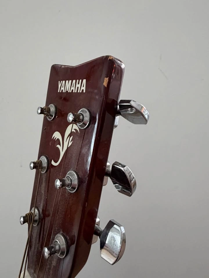 Yamaha F310 Acoustic Guitar - photo 4