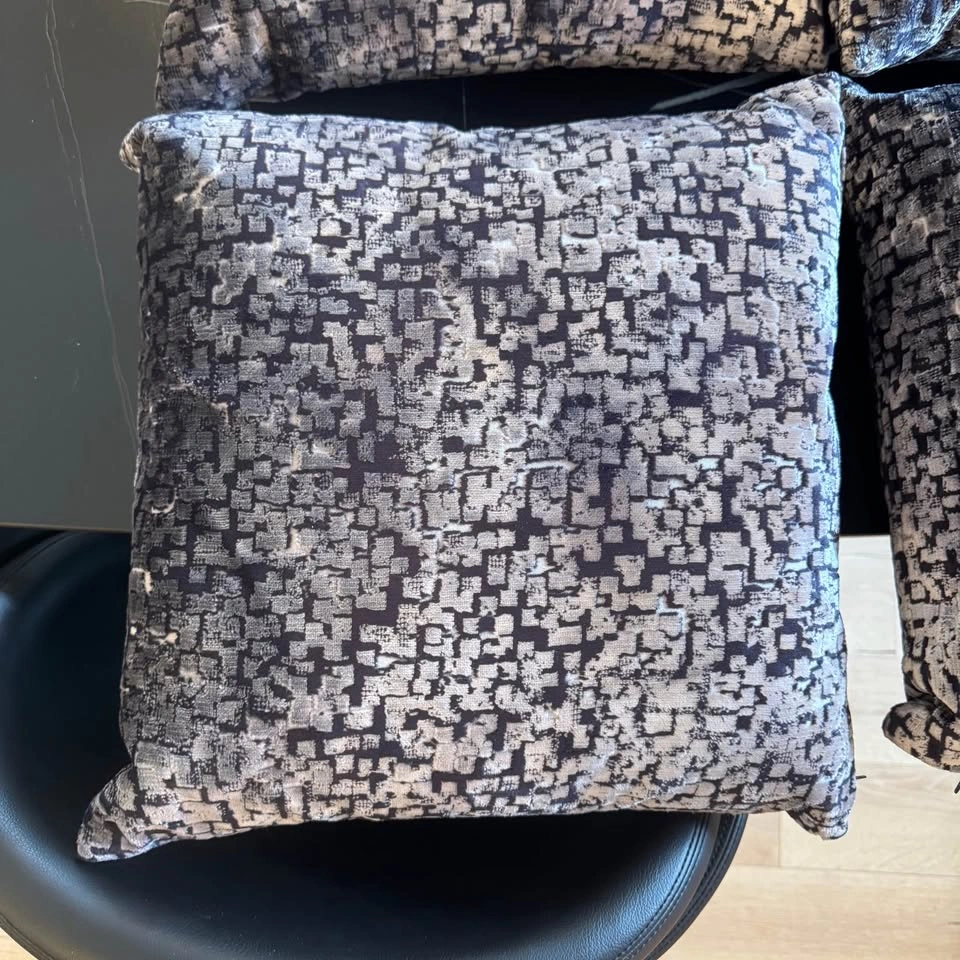 Decorative Pillows - Set of 4 - photo 2