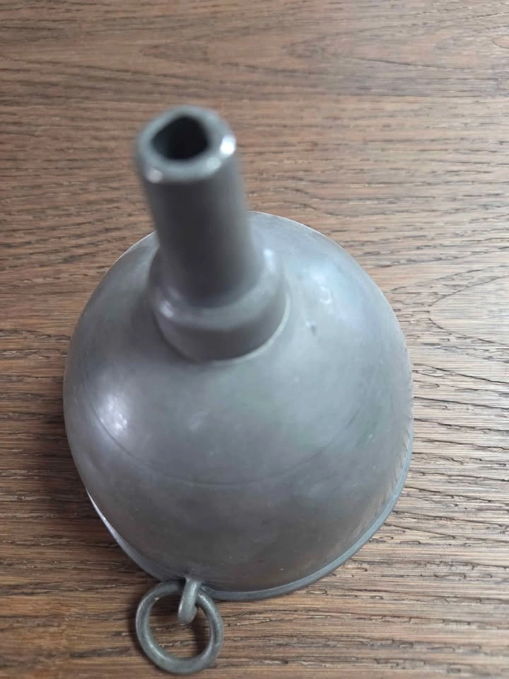 Old funnel ARTHES ROBERTS LTD LONDON - photo 3