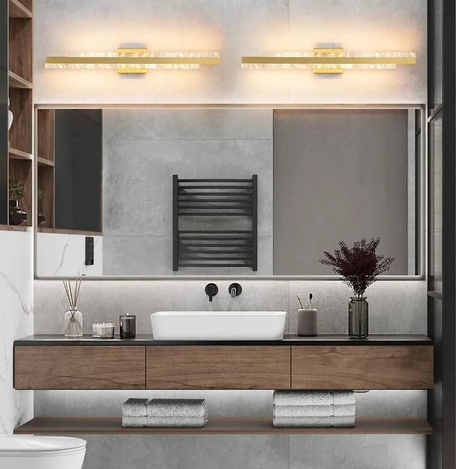 HAHZT Vanity Light Brushed Gold 32 inch BRAND NEW image indicator(6)