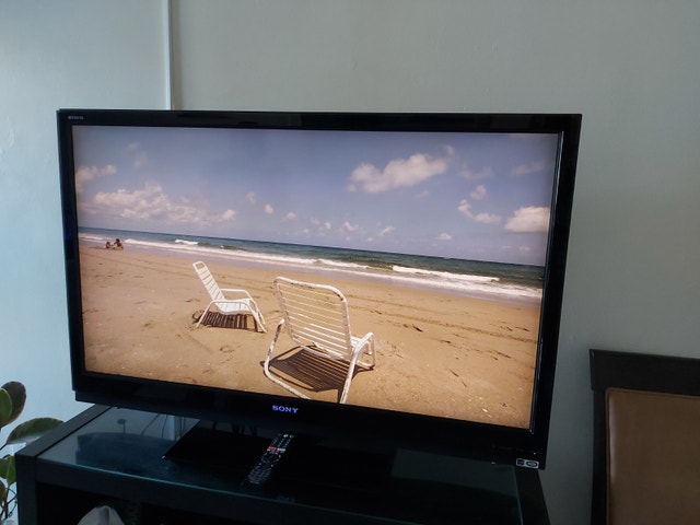 Sony TV Bravia - photo 2