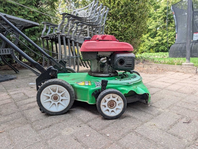Lawnboy Lawnmower with Honda Engine - photo 2