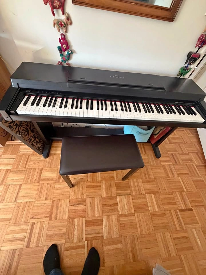 Vintage Yamaha Clavinova CLP-360 Digital Piano