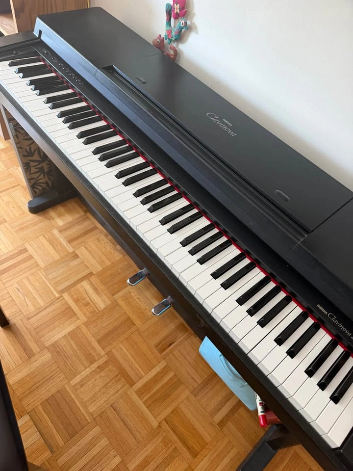 Vintage Yamaha Clavinova CLP-360 Digital Piano - photo 5