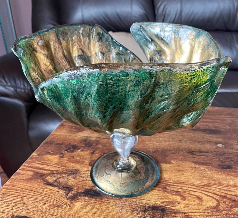 Weekend Sale! Fabulous Vintage Art Glass Bowl