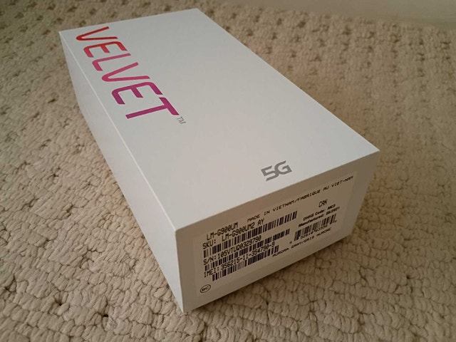 LG Velvet 5G - photo 3