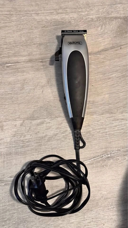 Hair clippers with accessories and extension cord