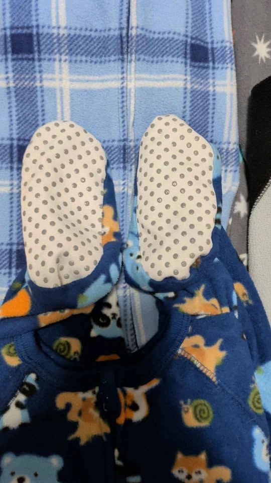 4 Fleece PJs (Onesies) - 12-18 Months - photo 2