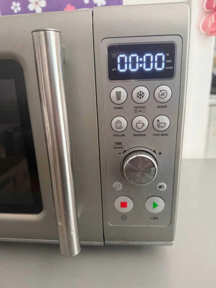 Breville Compact Wave Soft Close Microwave - photo 2