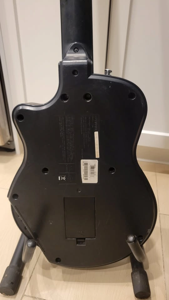 $100 Yamaha EZAG Self-Teaching Electronic Guitar - photo 2