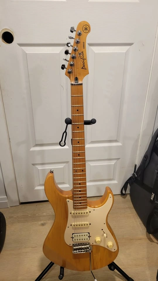 $250 Pacifica 112 HSS Electric Guitar by Yamaha - Natural - photo 2