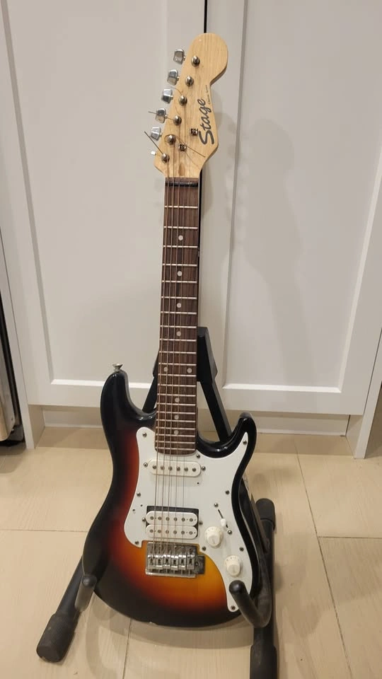 $150 Stage HS Small Electric Guitar - photo 4