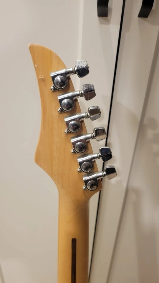 $200 Series-A Stratocaster Electric Guitar – Olympic White - photo 5
