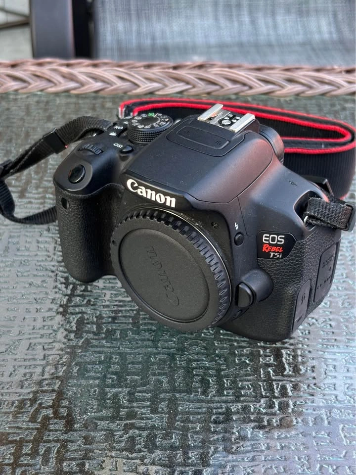Canon T5i Camera Body
