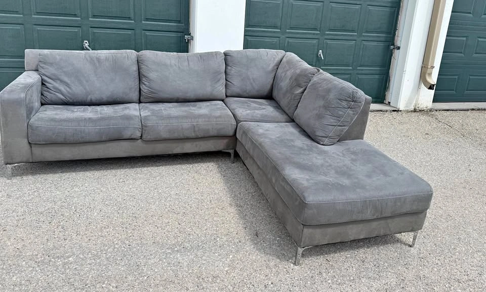 Grey Microfiber Sectional Sofa with Chaise