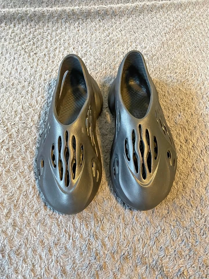 Dark Grey Foam Runner Style Clogs Size 44