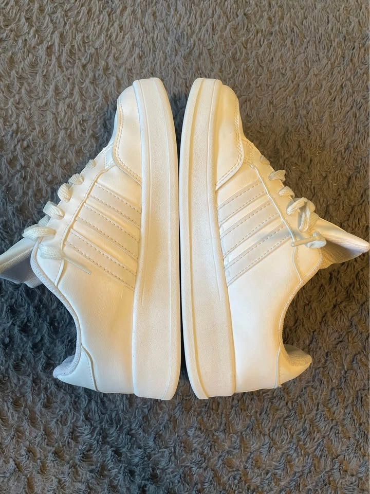 White Adidas Sneakers - photo 4