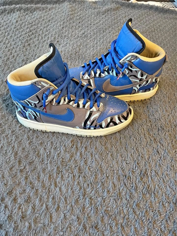 Nike Dunk High Blue Camo Sneakers (Kobe collab)