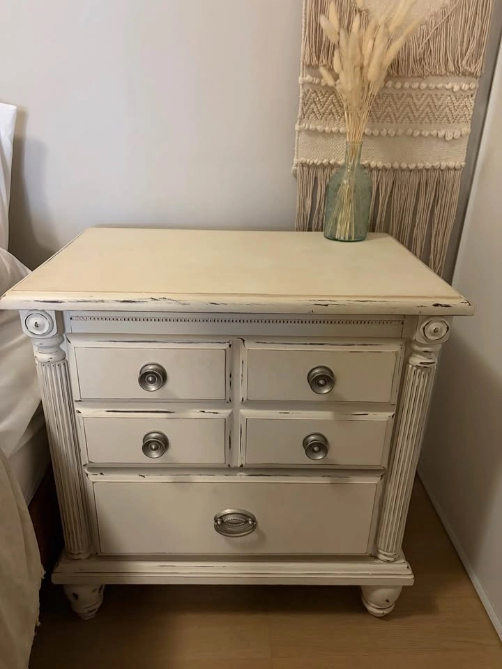Vintage Cream Distressed Nightstand with 2 Drawers - photo 2