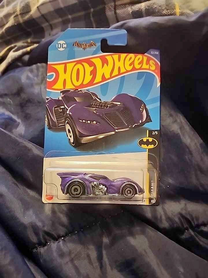 Hot Wheels Batman Batmobile Purple NIP