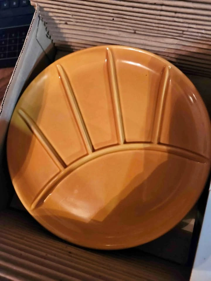 Fine Ceramic Fondue Plates