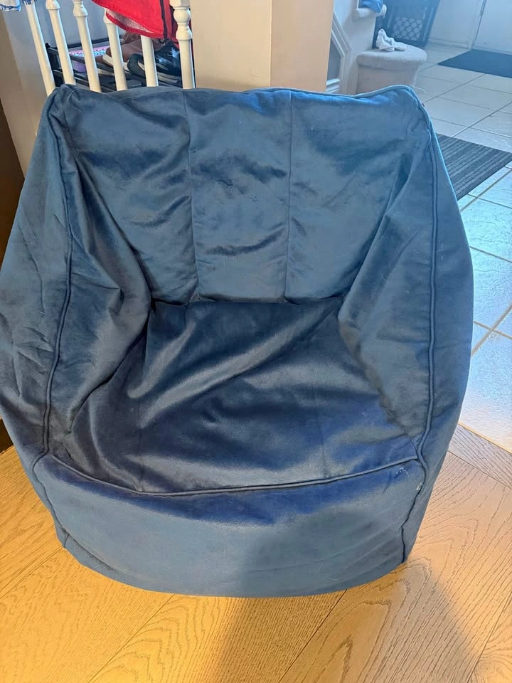 Kids reading bean bag chair