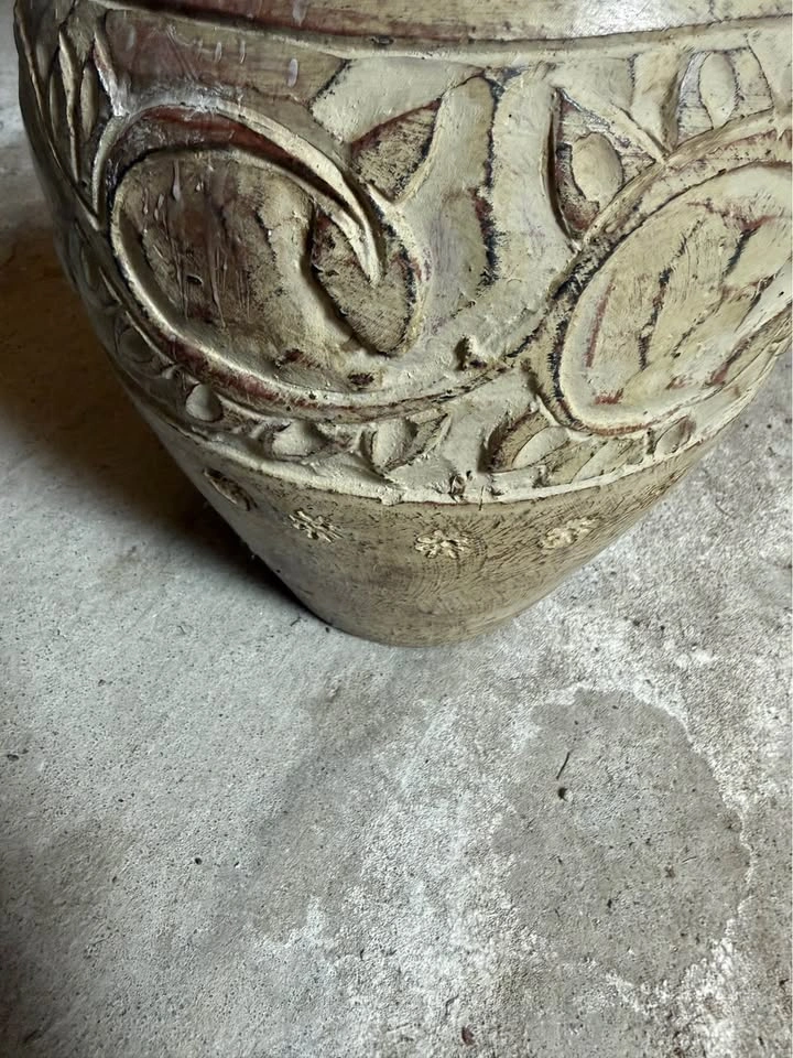 Large Embossed vintage Decorative Vase - photo 2