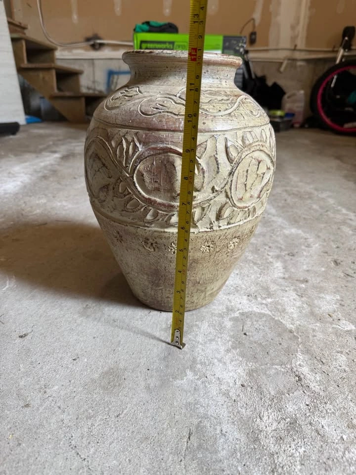 Large Embossed vintage Decorative Vase - photo 3