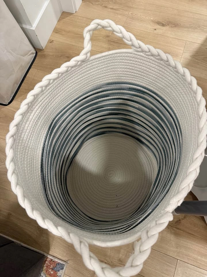 White/Blue Basket - Barely Used - photo 3